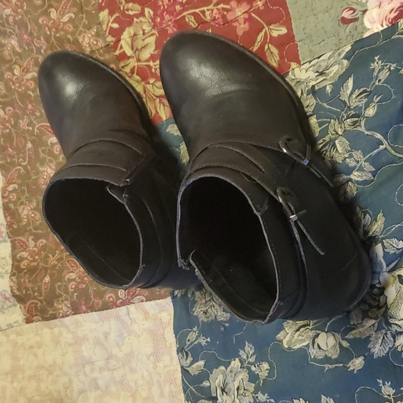 Black Ankle Booties - Picture 1 of 8